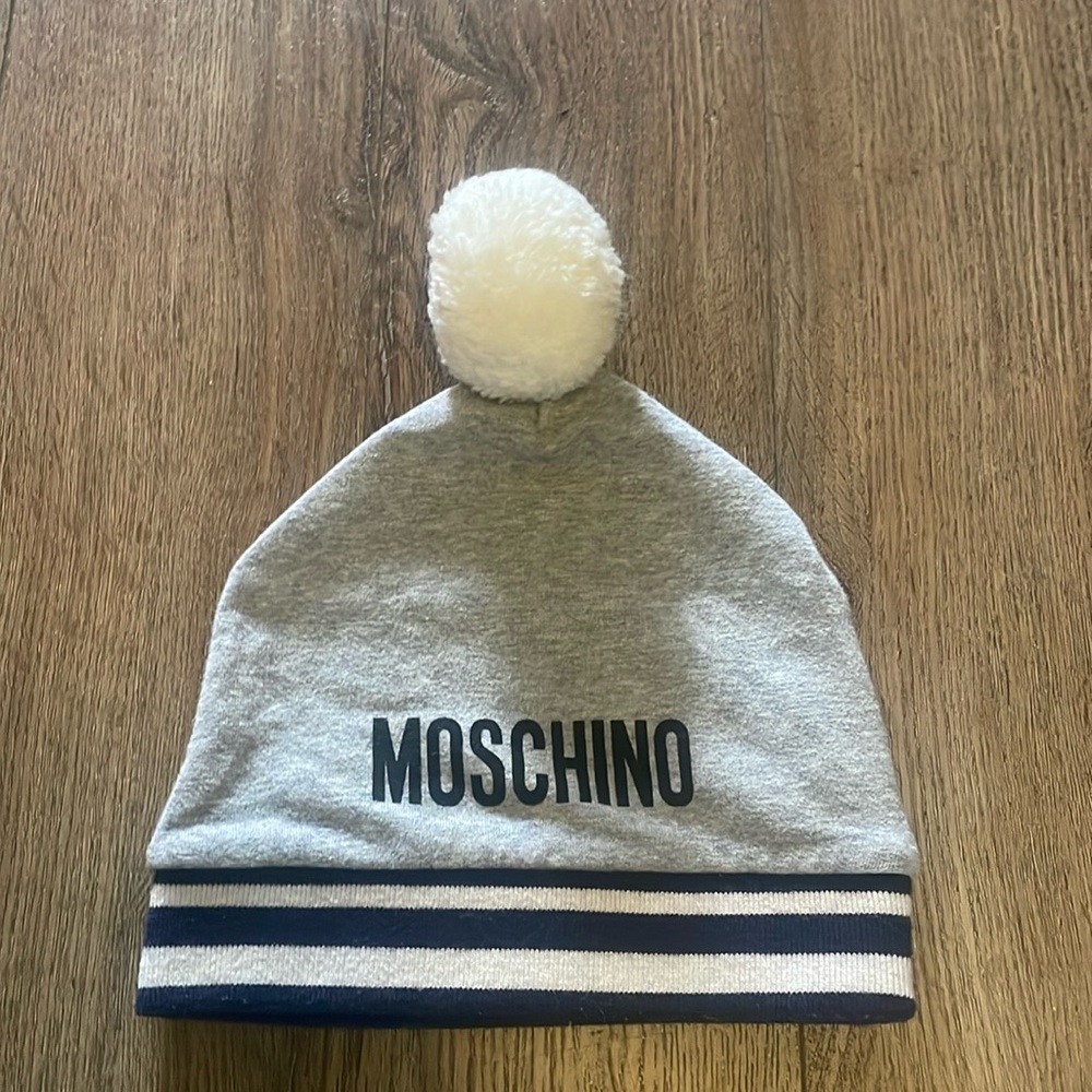 Moschino hat